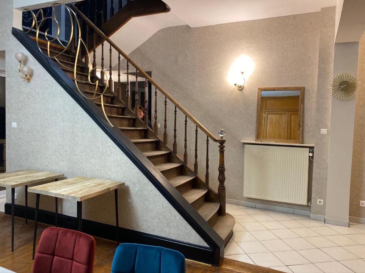 A La Villa Perroy Les Chambres Sont Spacieuses Et Les Petit-Dejeuners Offerts Dunkirk Exterior photo