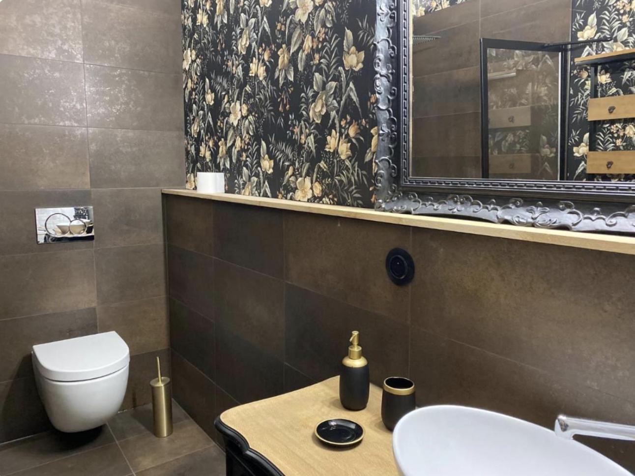 A La Villa Perroy Les Chambres Sont Spacieuses Et Les Petit-Dejeuners Offerts Dunkirk Exterior photo